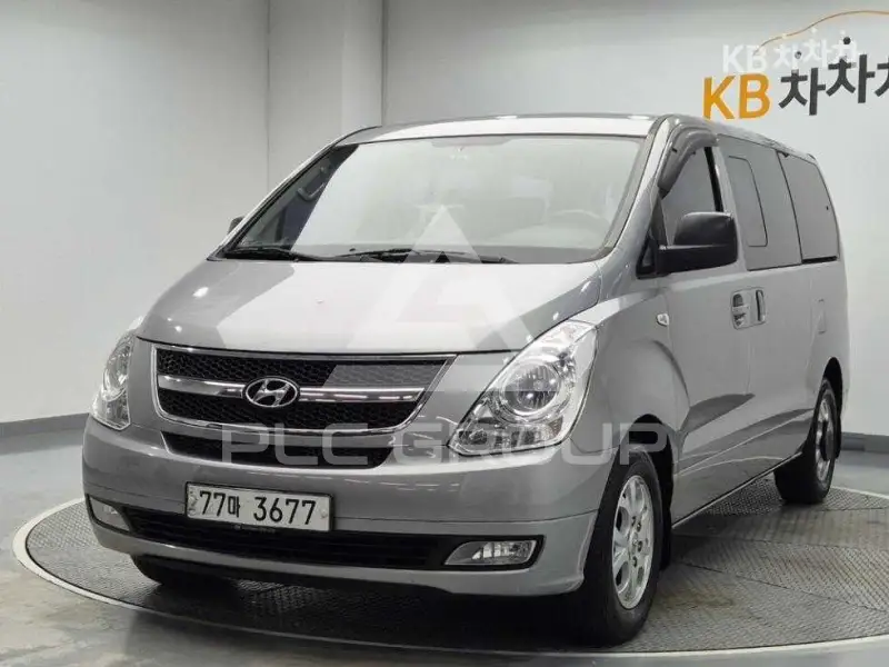 2012 Hyundai Starex