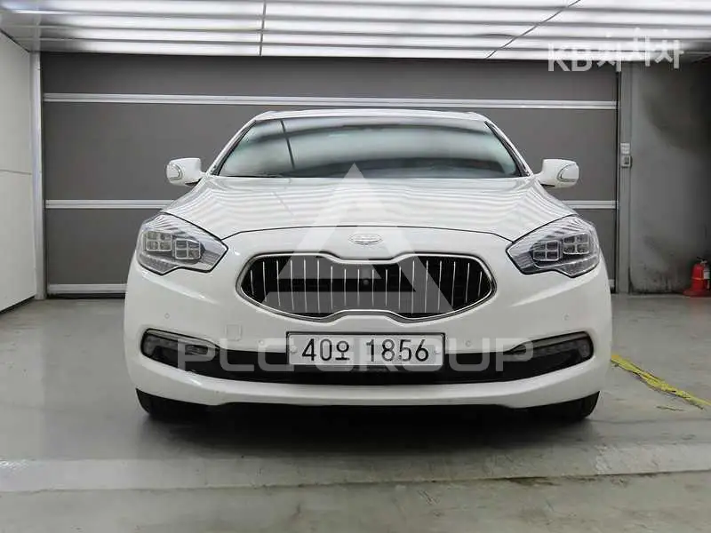 2012 KIA K9