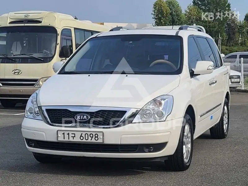 2012 KIA Carnival