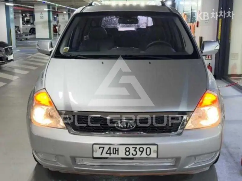 2012 KIA Carnival
