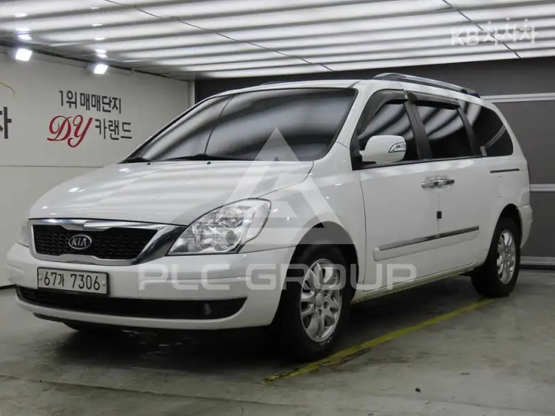 2012 KIA Carnival