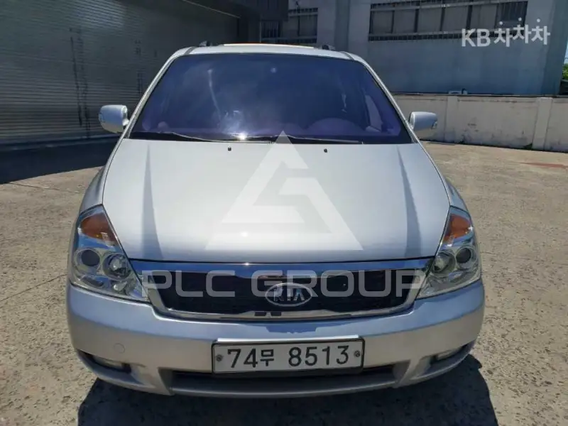 2012 KIA Carnival