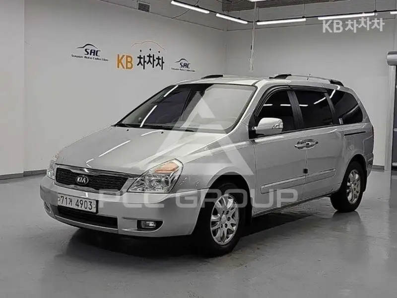 2012 KIA Carnival