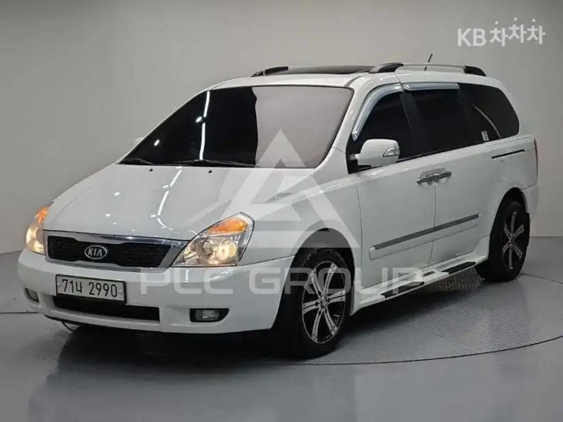 2012 KIA Carnival