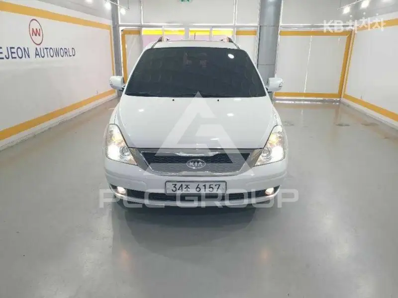 2012 KIA Carnival