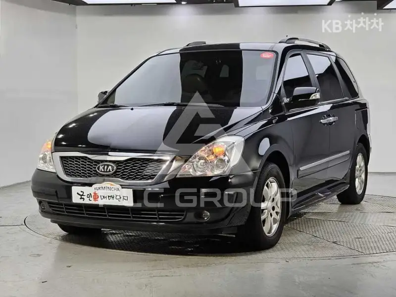 2012 KIA Carnival