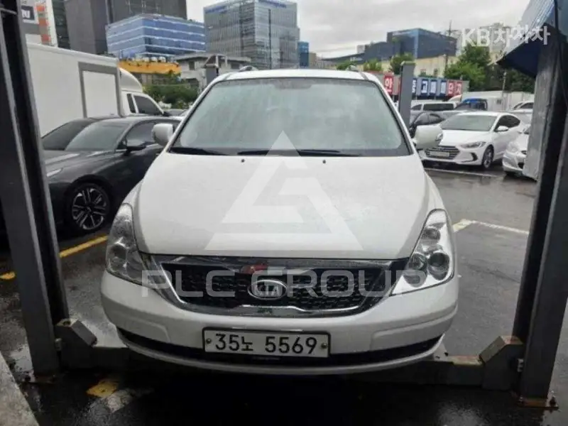 2012 KIA Carnival
