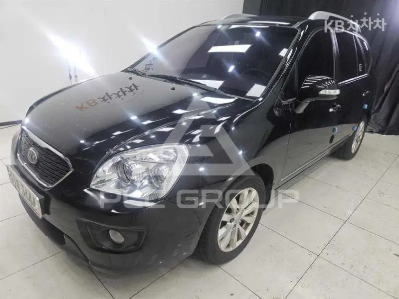 2012 KIA Carens