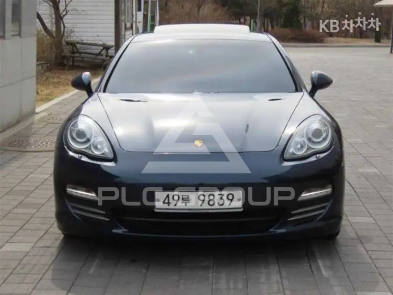 2012 Porsche Panamera