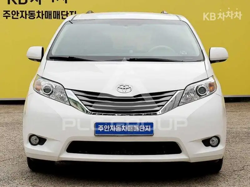 2012 Toyota Sienna