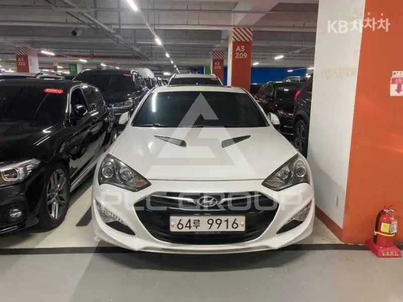 2013 Hyundai Genesis