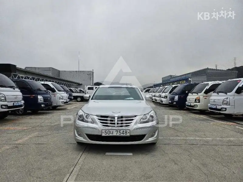 2013 Hyundai Genesis