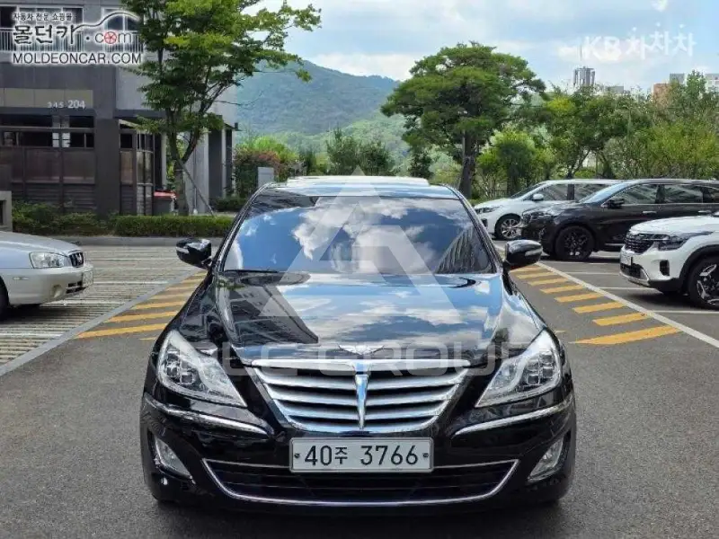 2013 Hyundai Genesis