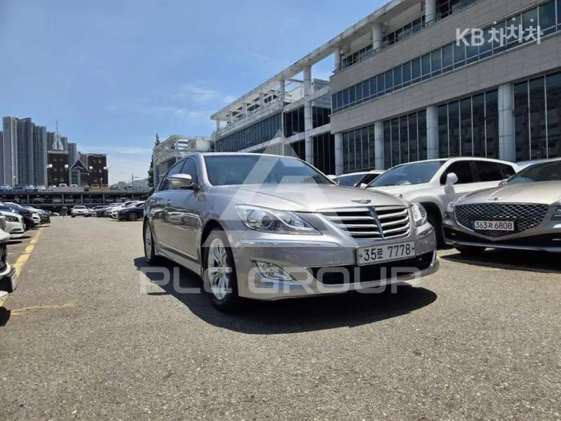 2013 Hyundai Genesis