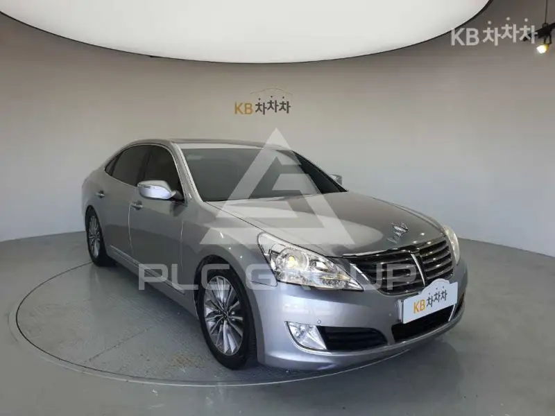 2013 Hyundai Equus