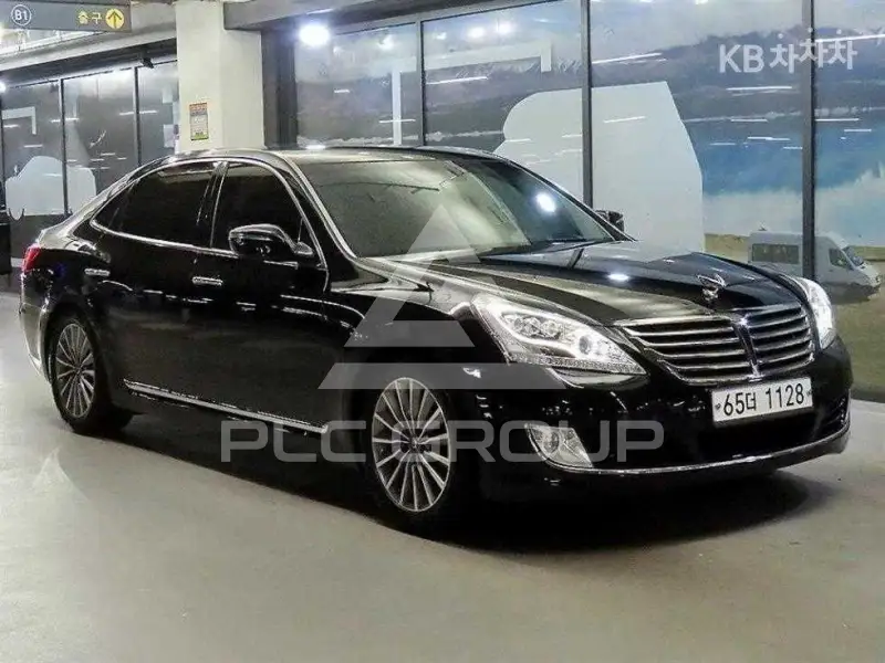 2013 Hyundai Equus