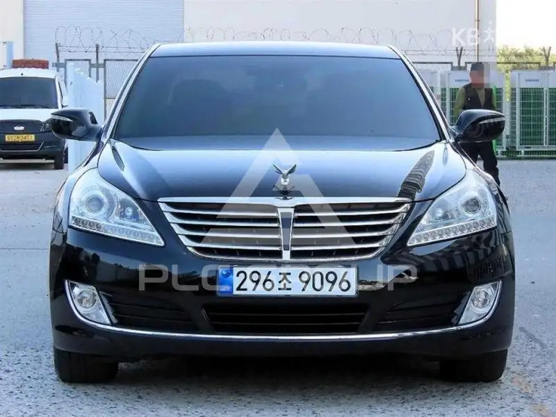 2013 Hyundai Equus