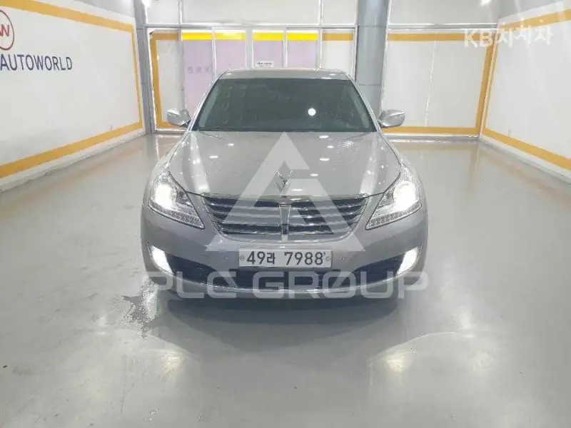 2013 Hyundai Equus