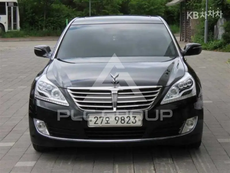 2013 Hyundai Equus