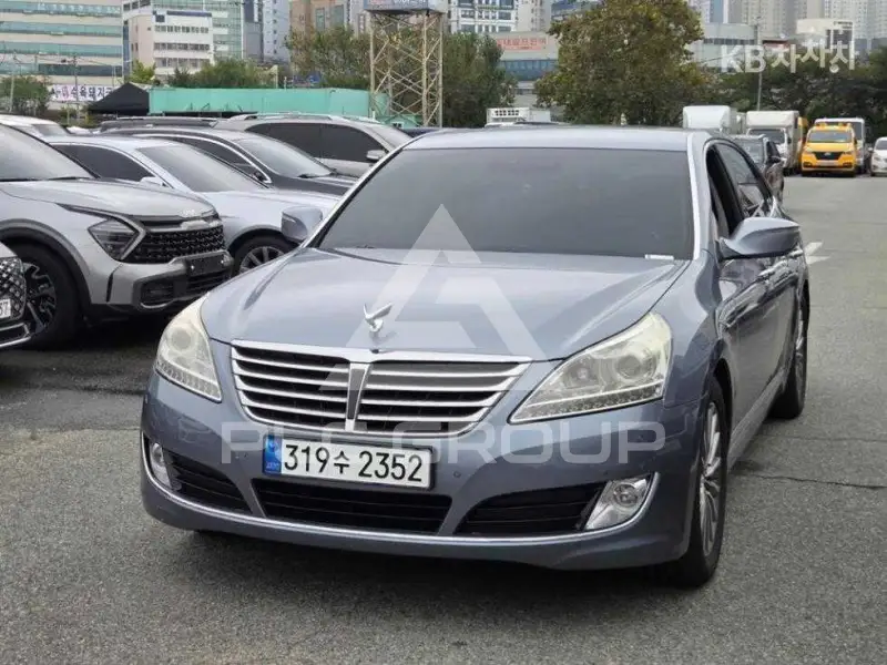 2013 Hyundai Equus