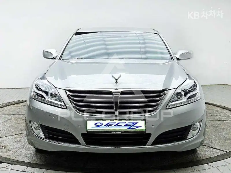 2013 Hyundai Equus
