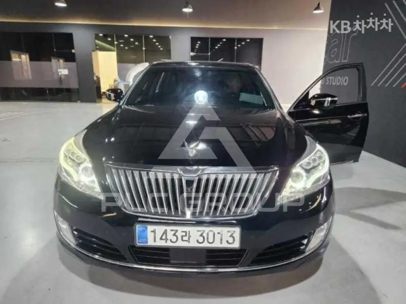 2013 Hyundai Equus