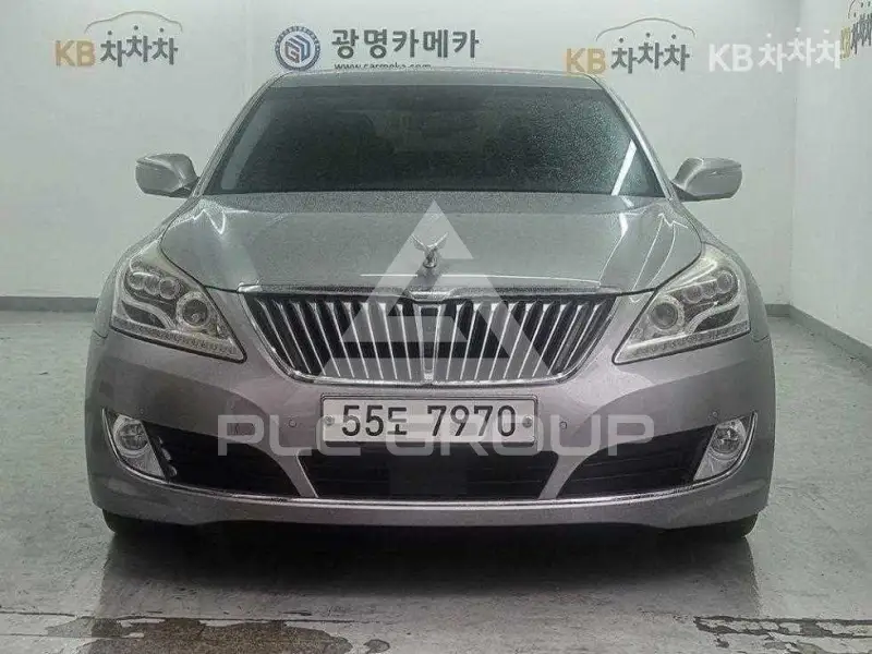 2013 Hyundai Equus