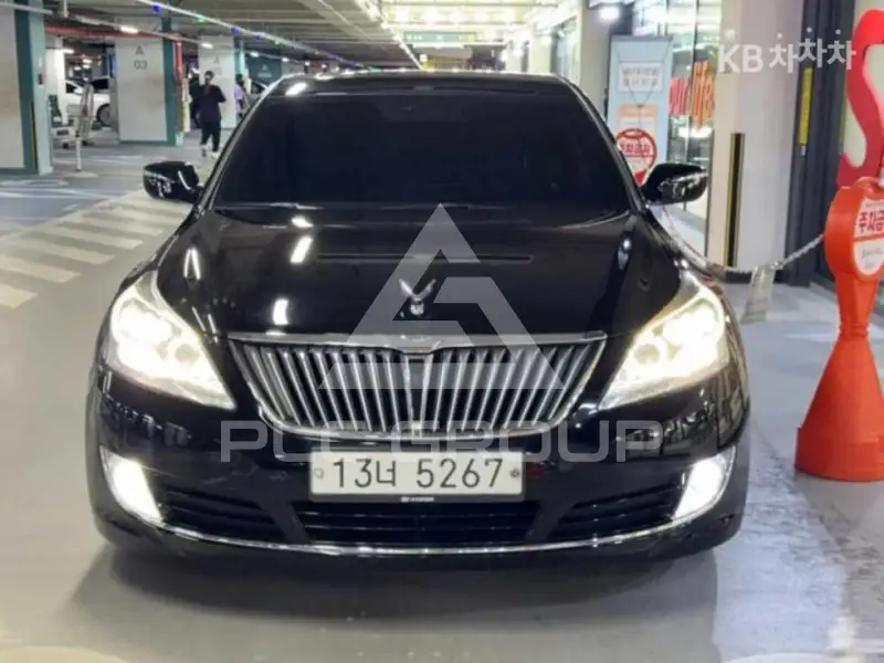 2013 Hyundai Equus