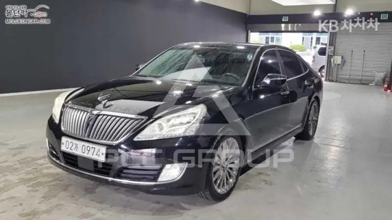 2013 Hyundai Equus