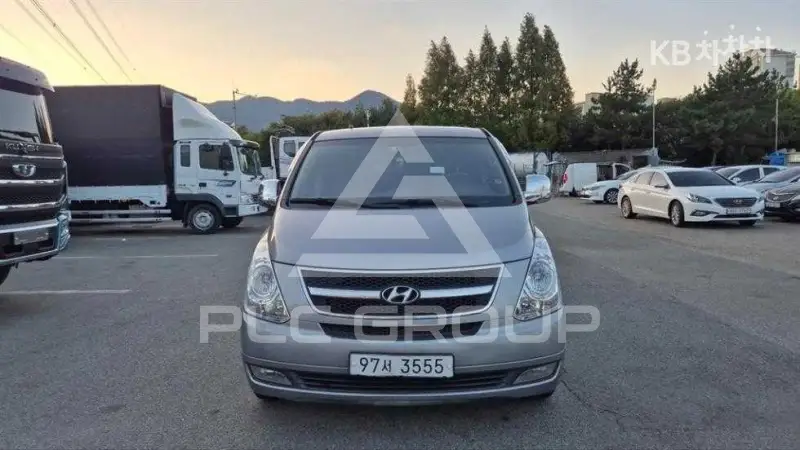 2013 Hyundai Starex