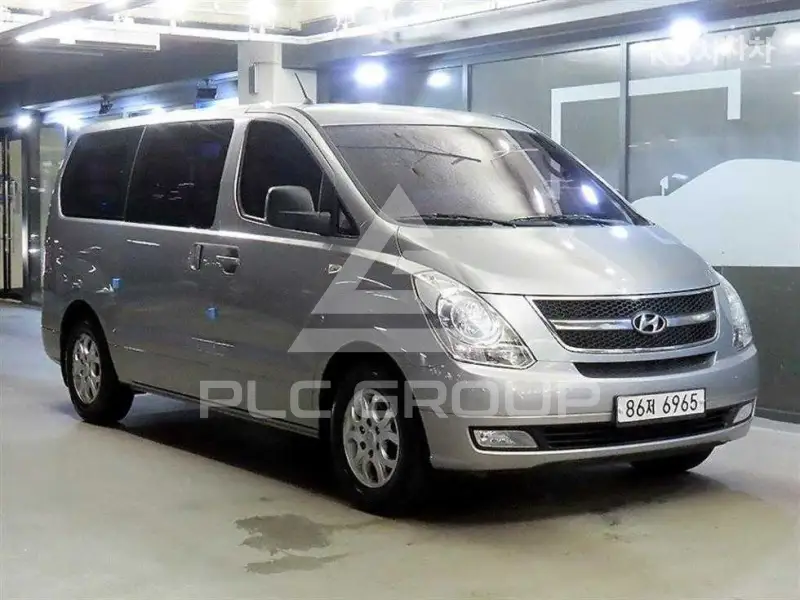2013 Hyundai Starex