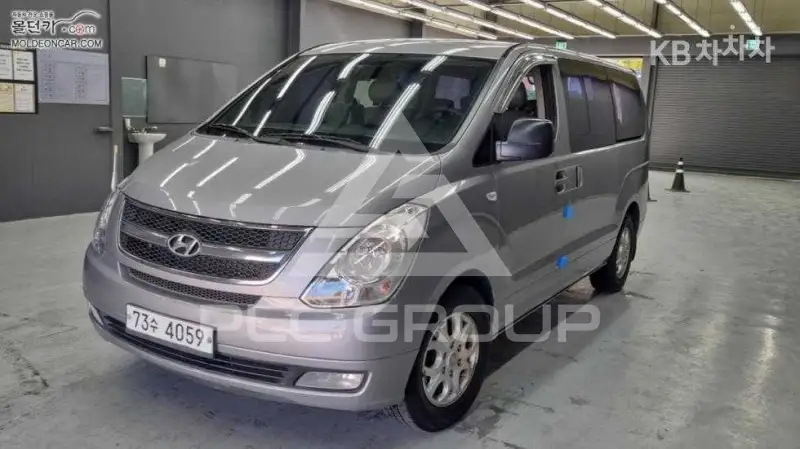 2013 Hyundai Starex