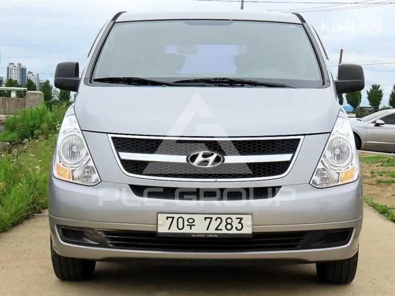 2013 Hyundai Starex