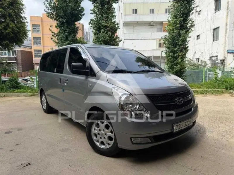 2013 Hyundai Starex