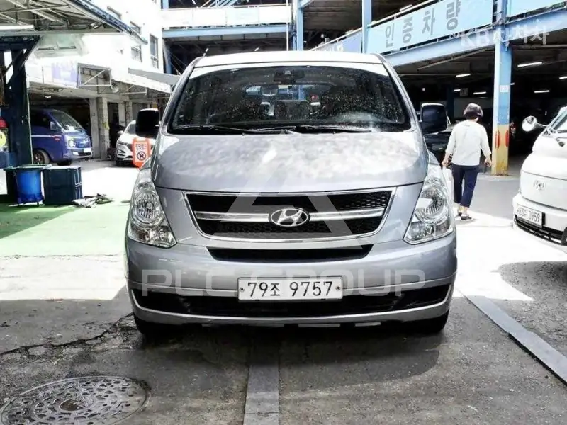 2013 Hyundai Starex