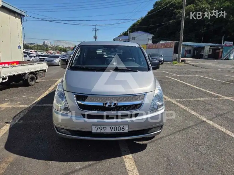 2013 Hyundai Starex