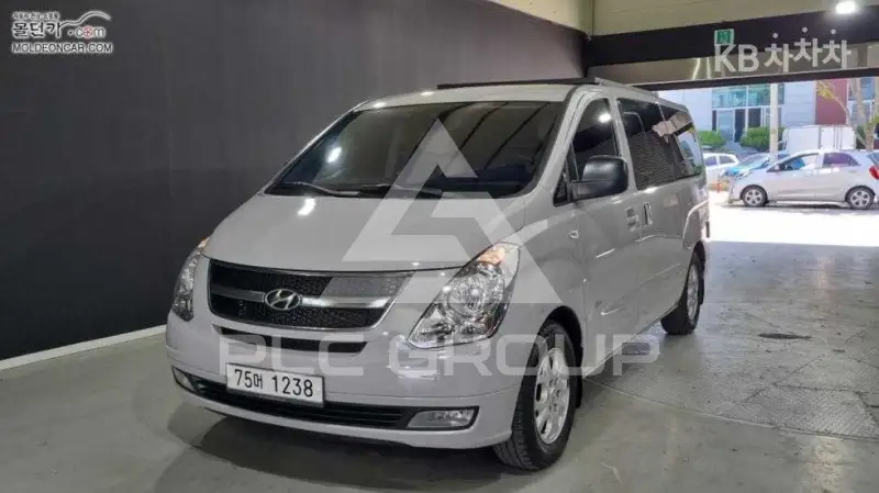 2013 Hyundai Starex