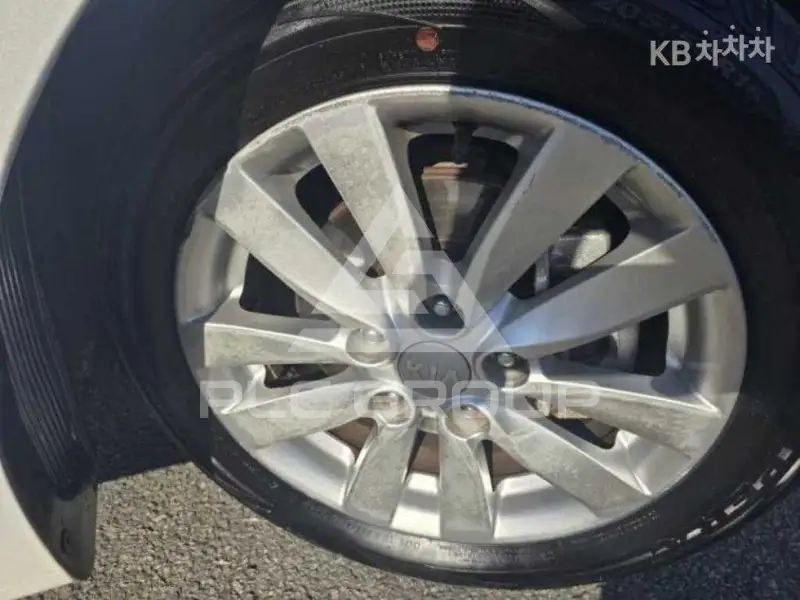 2013 KIA K3