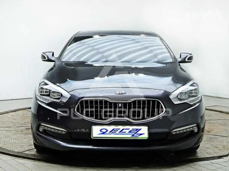 2013 KIA K9