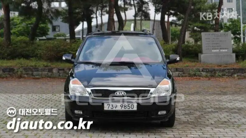 2013 KIA Carnival