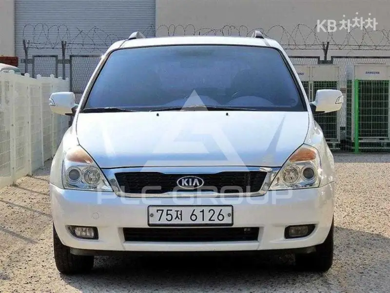 2013 KIA Carnival
