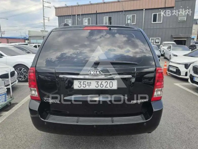 2013 KIA Carnival