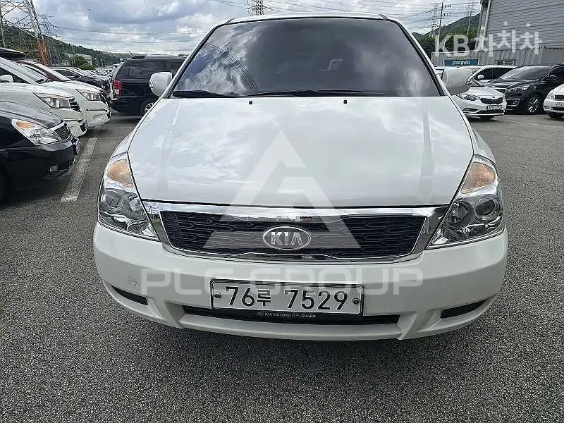 2013 KIA Carnival