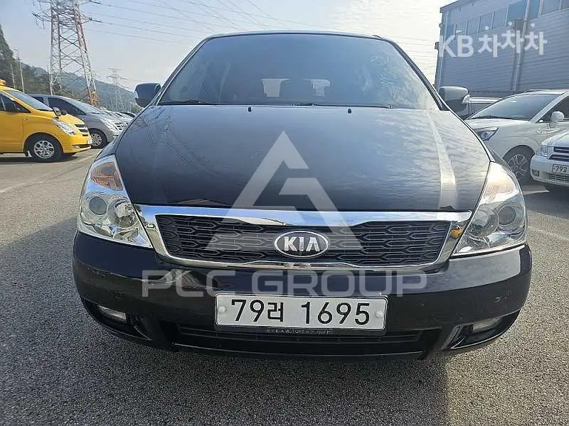 2013 KIA Carnival