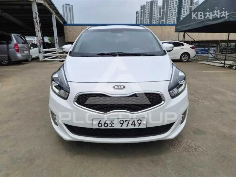2013 KIA Carens