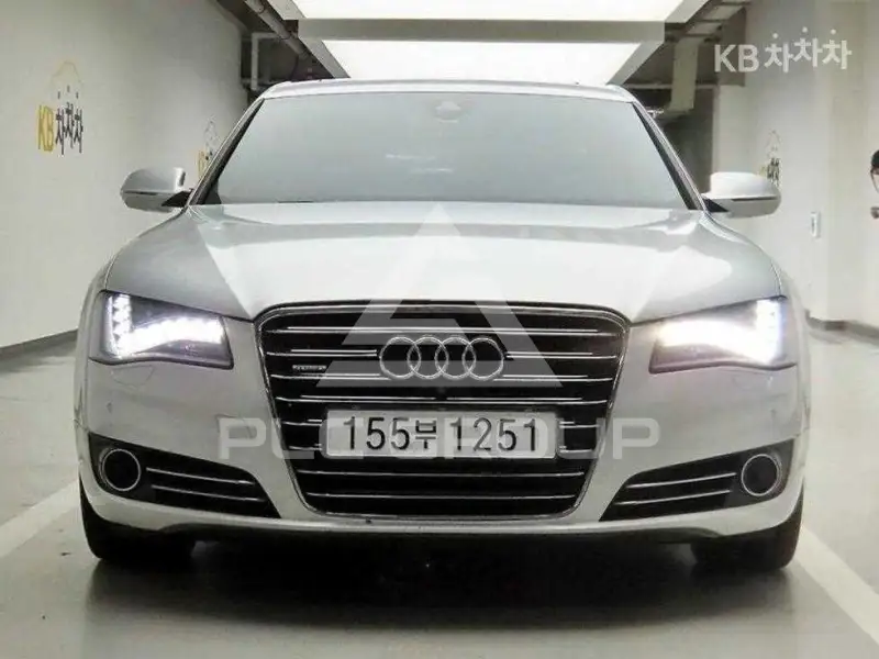 2013 Audi A8