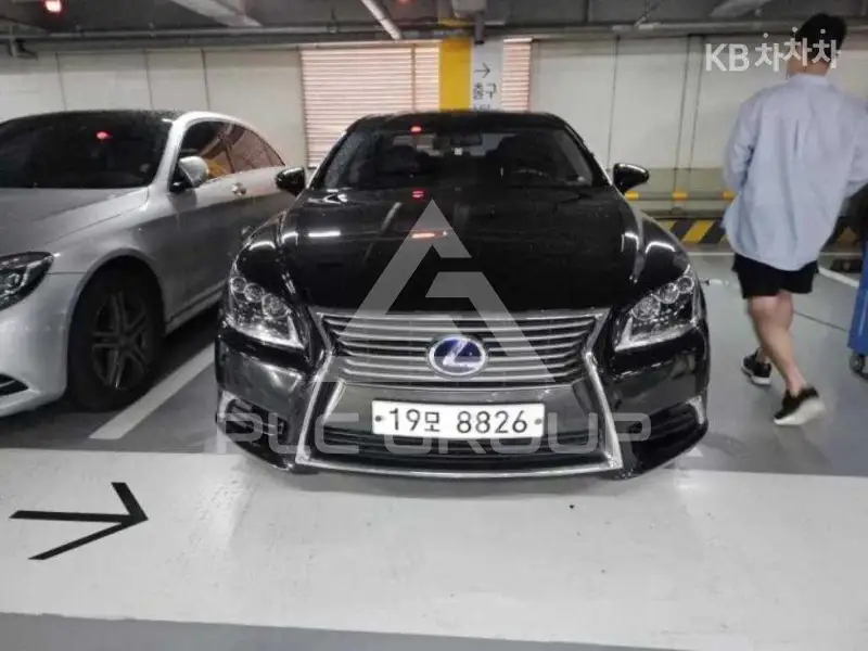 2013 Lexus LS