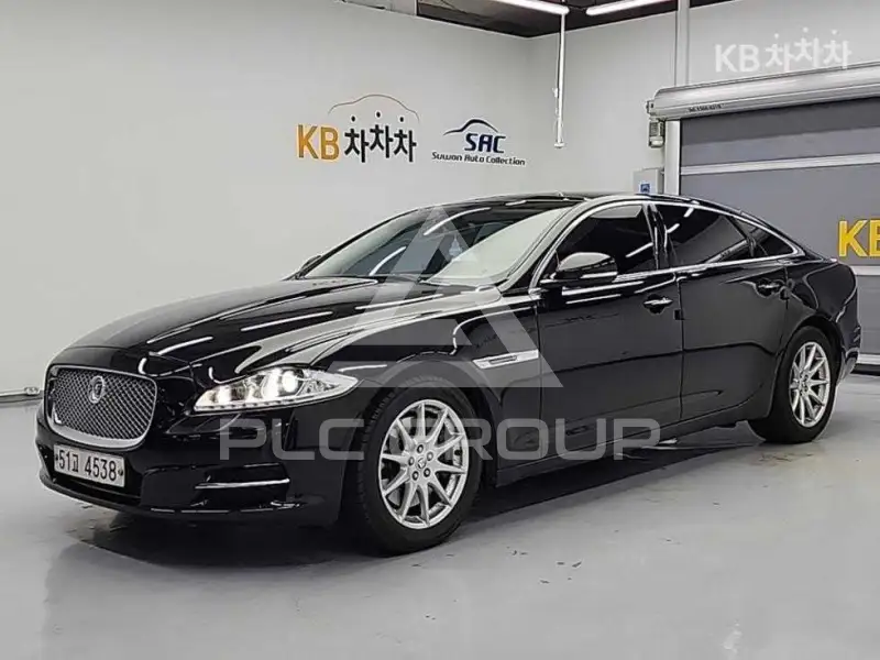 2013 Jaguar XJ