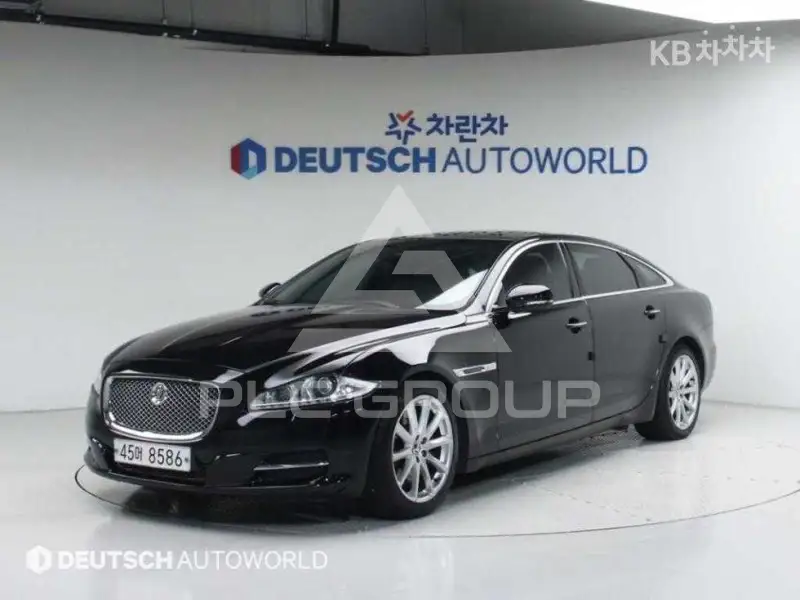 2013 Jaguar XJ