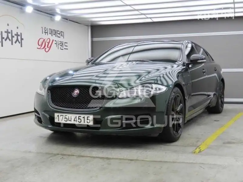 2013 Jaguar XJ
